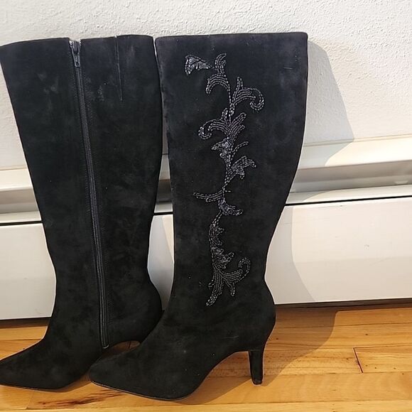 Diane Von Furstenberg Silk Assets Black Suede Beaded Sequin Boots Sz 6.5 NEW - Picture 2 of 7